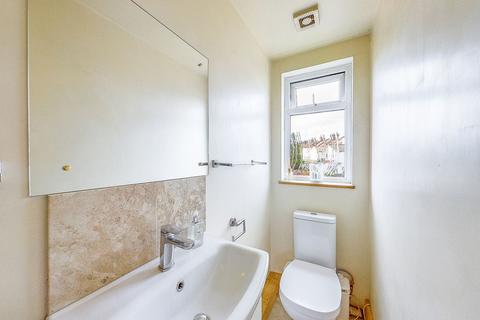 175 Frindsbury Road, Rochester, ME2 4JH