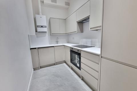 2 bedroom flat to rent, Ordnance Road, Enfield, EN3