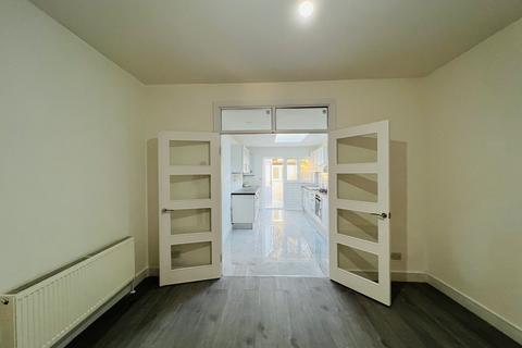 undefined, Clements Road, London E6