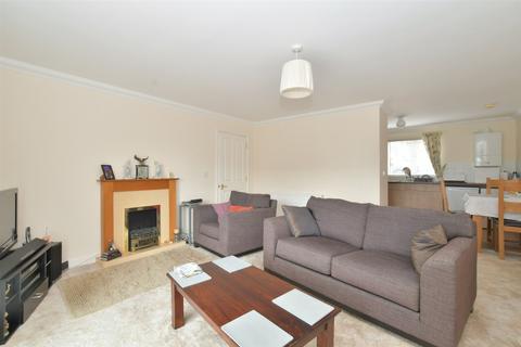 2 bedroom ground floor flat for sale, Northcliff Gardens, Shanklin, Isle of Wight