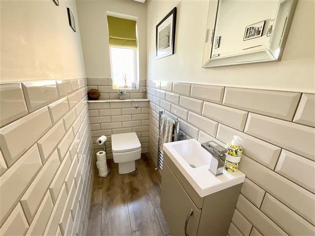 Cloakroom/WC