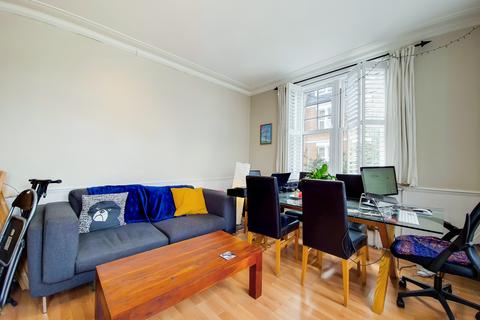 3 bedroom apartment to rent, Green Lanes, London, N4