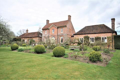 4 bedroom country house to rent, Great Bedwyn, Marlborough, Wiltshire SN8