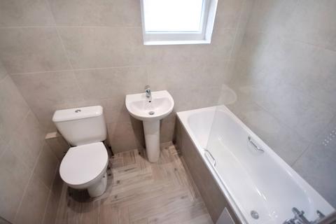 2 bedroom flat to rent, Broadlands Road, Southampton SO17