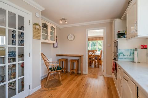 2 Oakbank Place, Crieff, PH7 4JF