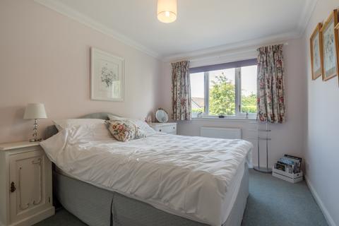 2 Oakbank Place, Crieff, PH7 4JF