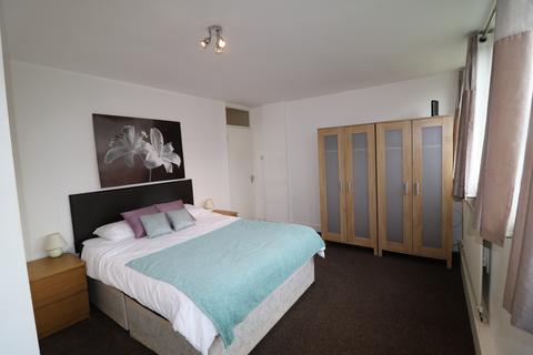 4 bedroom duplex to rent - Hazel Grove, London SE26
