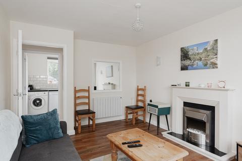 80 Edenside Road, Great Bookham, Leatherhead, KT23 3JE