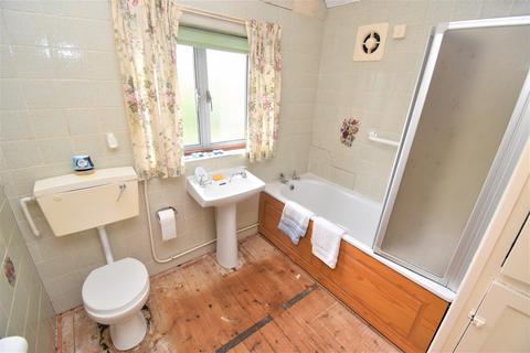 9 George Road, Warwick, CV34 5LX