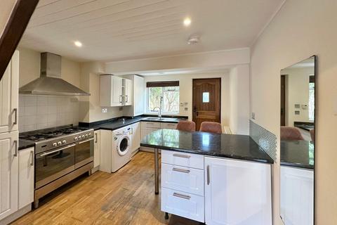 36 Aylesbury End, Beaconsfield, HP9 1LW
