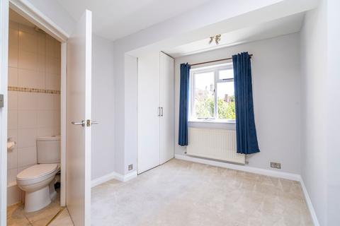 36 Aylesbury End, Beaconsfield, HP9 1LW