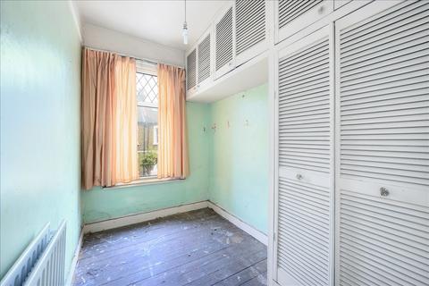 3 bedroom maisonette for sale - Eynham Road, London