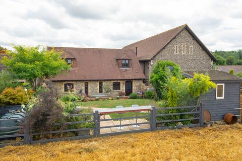 3 bedroom barn conversion for sale - Great Cossington Farm, Aylesford