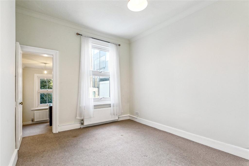 Apartment in London - View 5