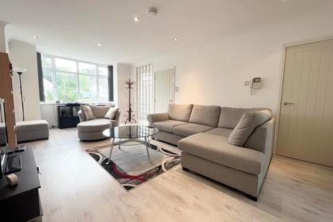 2 bedroom maisonette to rent, Feversham Avenue, Bournemouth, Dorset, BH8