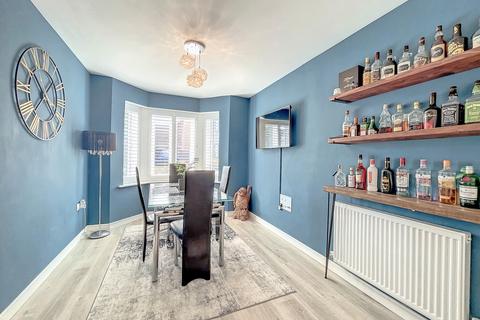2 Deans Close, Snodland, ME6 5FS