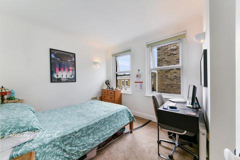 21 Eric Street, London, E3 4TG