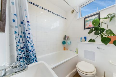21 Eric Street, London, E3 4TG