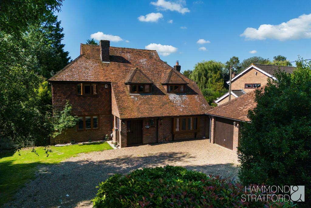 Wymondham Road, Wreningham 6 bed detached house for sale £750,000