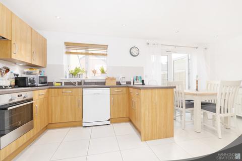 2 Blake Close, Hethersett, Norwich, NR9 3GS
