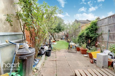 161 Skeltons Lane, London, E10 5BS