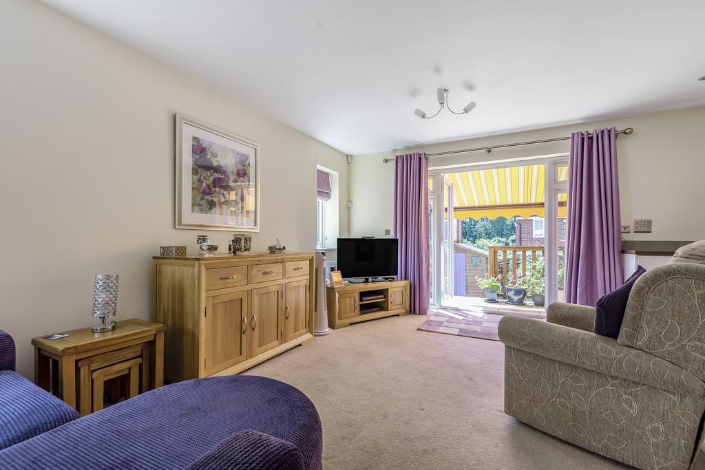 Huntsman Lane, Maidstone 2 bed semidetached bungalow £400,000