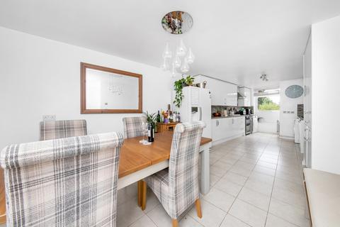 20 Acorn Way, London, SE23 2XU