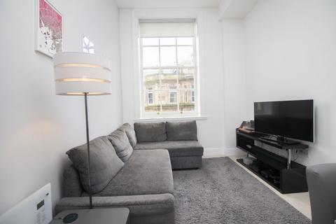 2 bedroom apartment to rent, Empire House, Mount Stuart Square, Cardiff