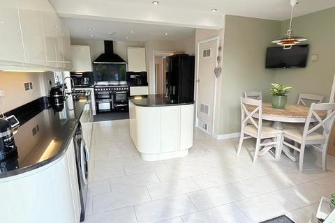 4 bedroom detached house for sale, Orchard Place, Ledbury