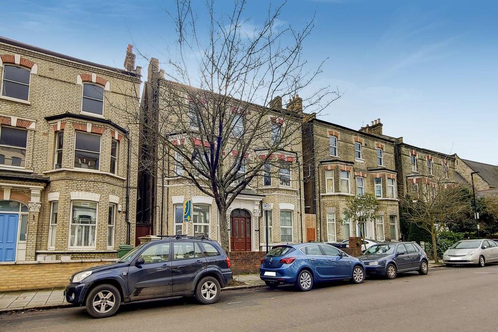Lambert Road, Brixton, London, SW2 2 bed flat £1,700 pcm (£392 pw)