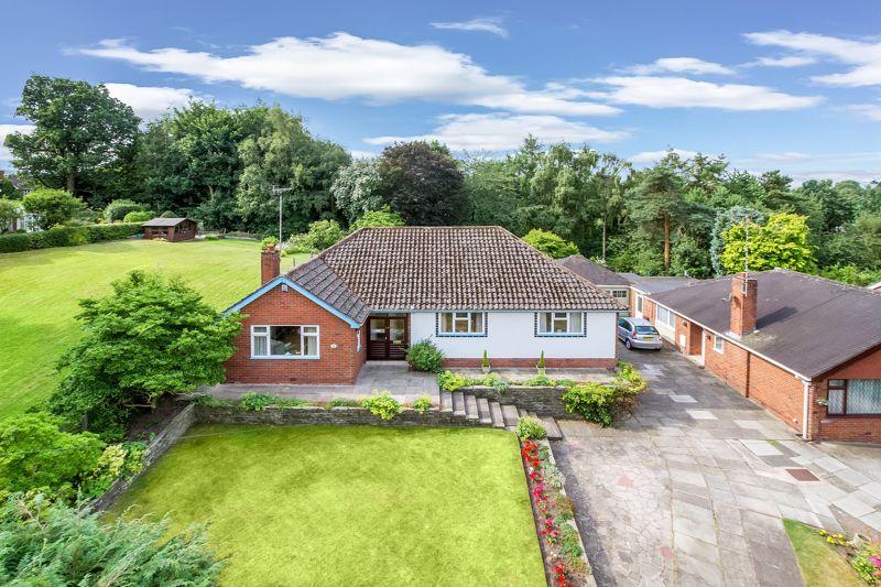 Park Lane, Congleton 3 bed bungalow for sale £475,000