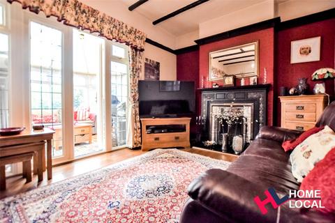 28 Beehive Lane, Chelmsford, CM2 9TQ