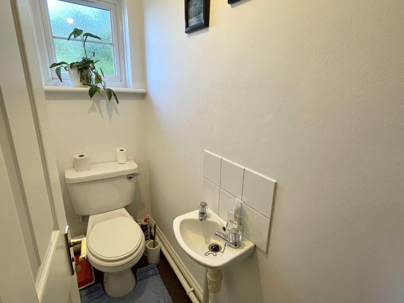 Cloakroom / WC