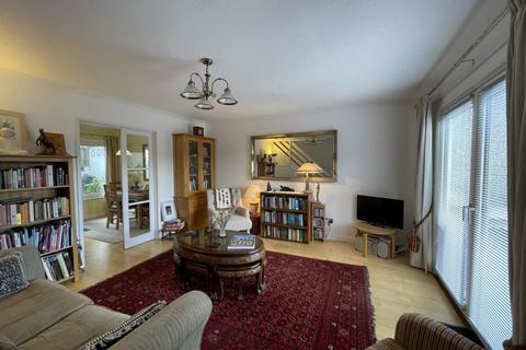 12 Carew Pole Close, Truro, TR1 1QZ