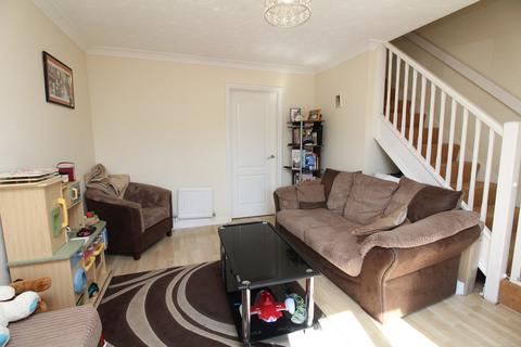 2 bedroom terraced house to rent - Robin Close, Sandy, SG19