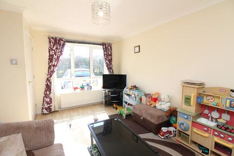 2 bedroom terraced house to rent - Robin Close, Sandy, SG19