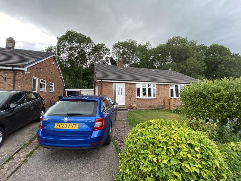 Cherry Tree Avenue, Barnton, CW8 4LX 3 bed semidetached bungalow £