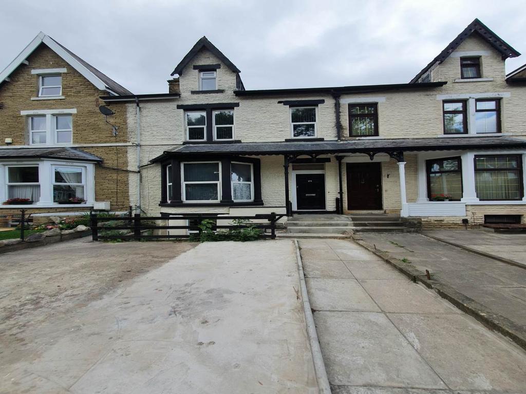 29 Pemberton Drive, Bradford, 1 bed in a house share £450 pcm (£104 pw)
