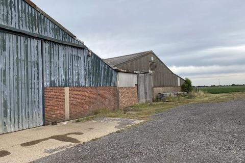 Land for sale, Agricultural Buildings in 2.2 acres