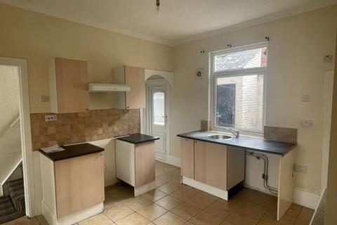 2 bedroom terraced house to rent, Adamson Street, Shildon