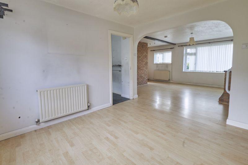 Lounge &amp; Dining Room
