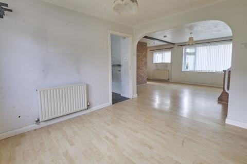 9 Swallowfield Road, Exeter, EX2 6JD
