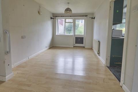 9 Swallowfield Road, Exeter, EX2 6JD