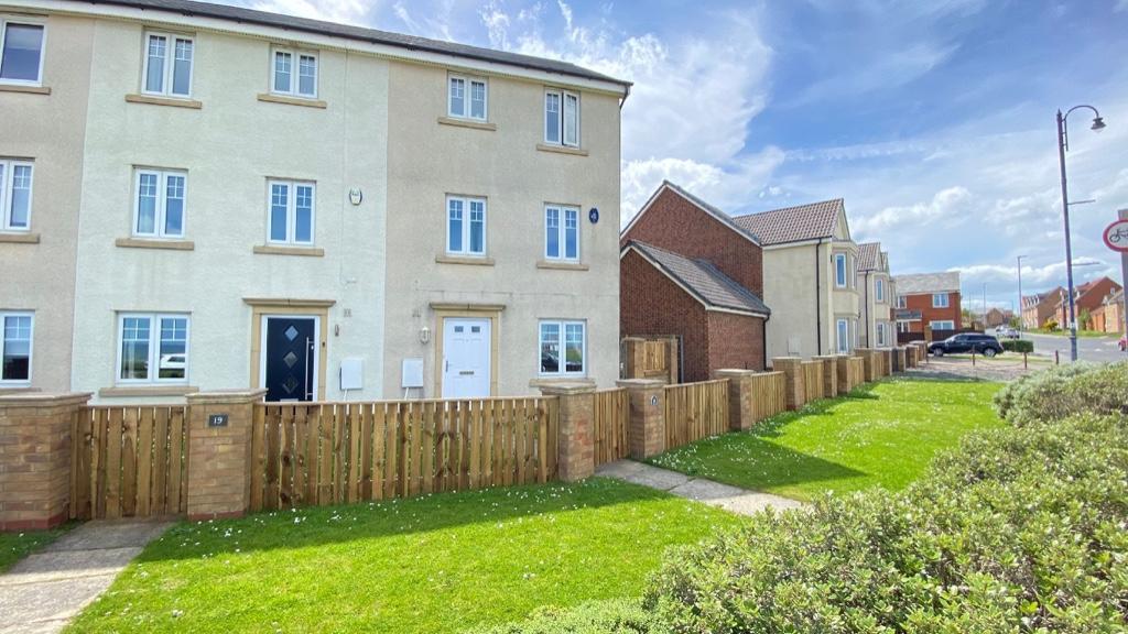 Runswick Drive, Seaham SR7 3 bed townhouse for sale £250,000