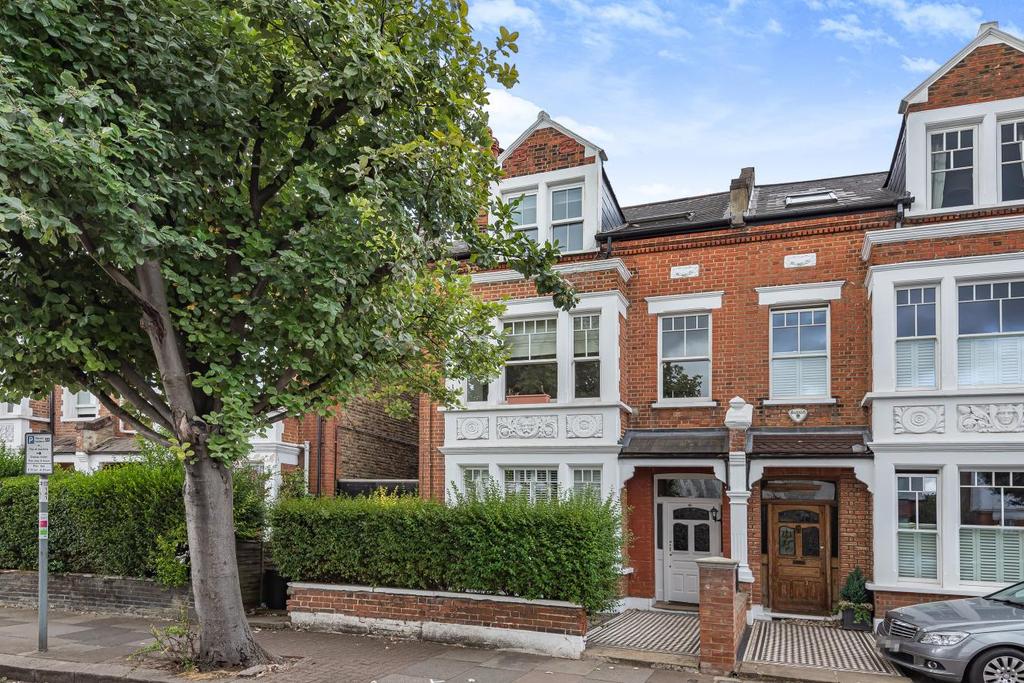 Clarendon Drive, Putney 1 bed flat £450,000
