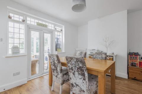 44 Queensway, West Wickham, BR4 9ER