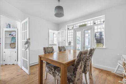 44 Queensway, West Wickham, BR4 9ER