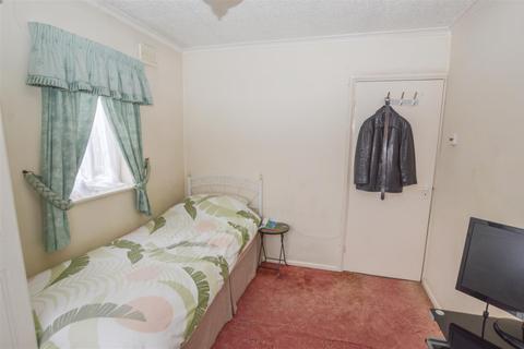 2 bedroom maisonette for sale - Meadow Close, London Colney, St. Albans
