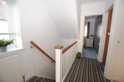 53 Ashgate Avenue, Chesterfield, S40 1JD