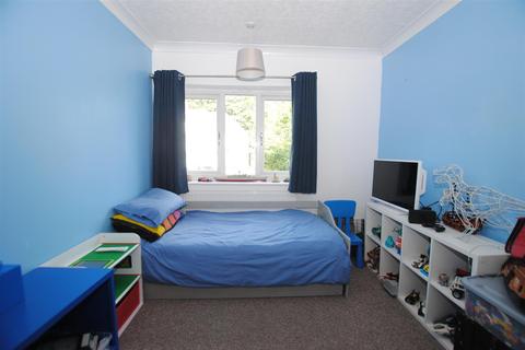 53 Ashgate Avenue, Chesterfield, S40 1JD